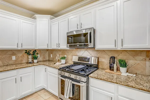 $400,000 | 6715 Windrift Way, Unit 31, Austin, TX 78745