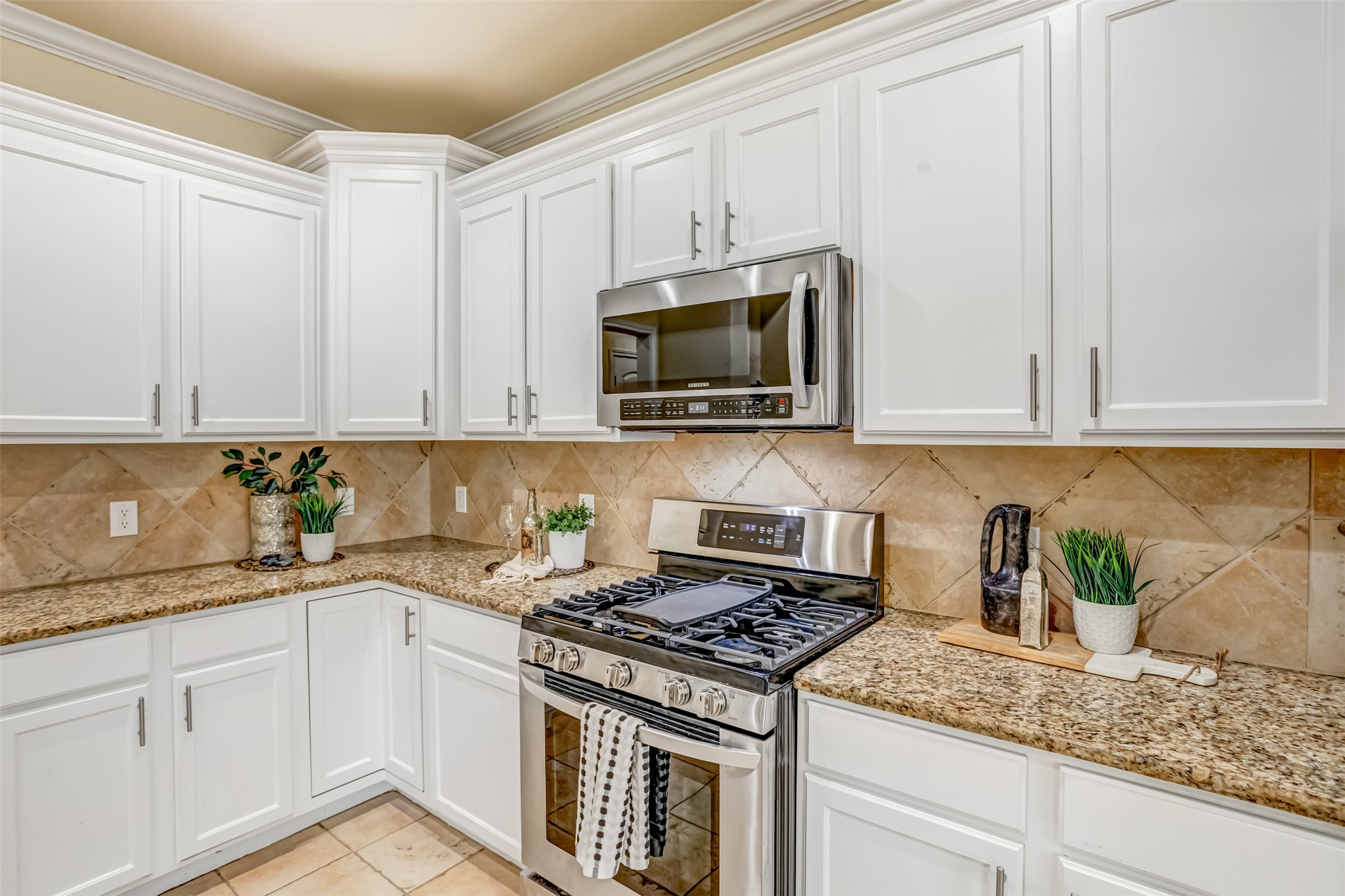 6715 Windrift Way, Unit 31 Austin, TX 78745 - Photo 15 of 40