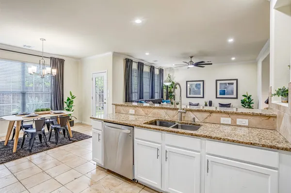 $400,000 | 6715 Windrift Way, Unit 31, Austin, TX 78745