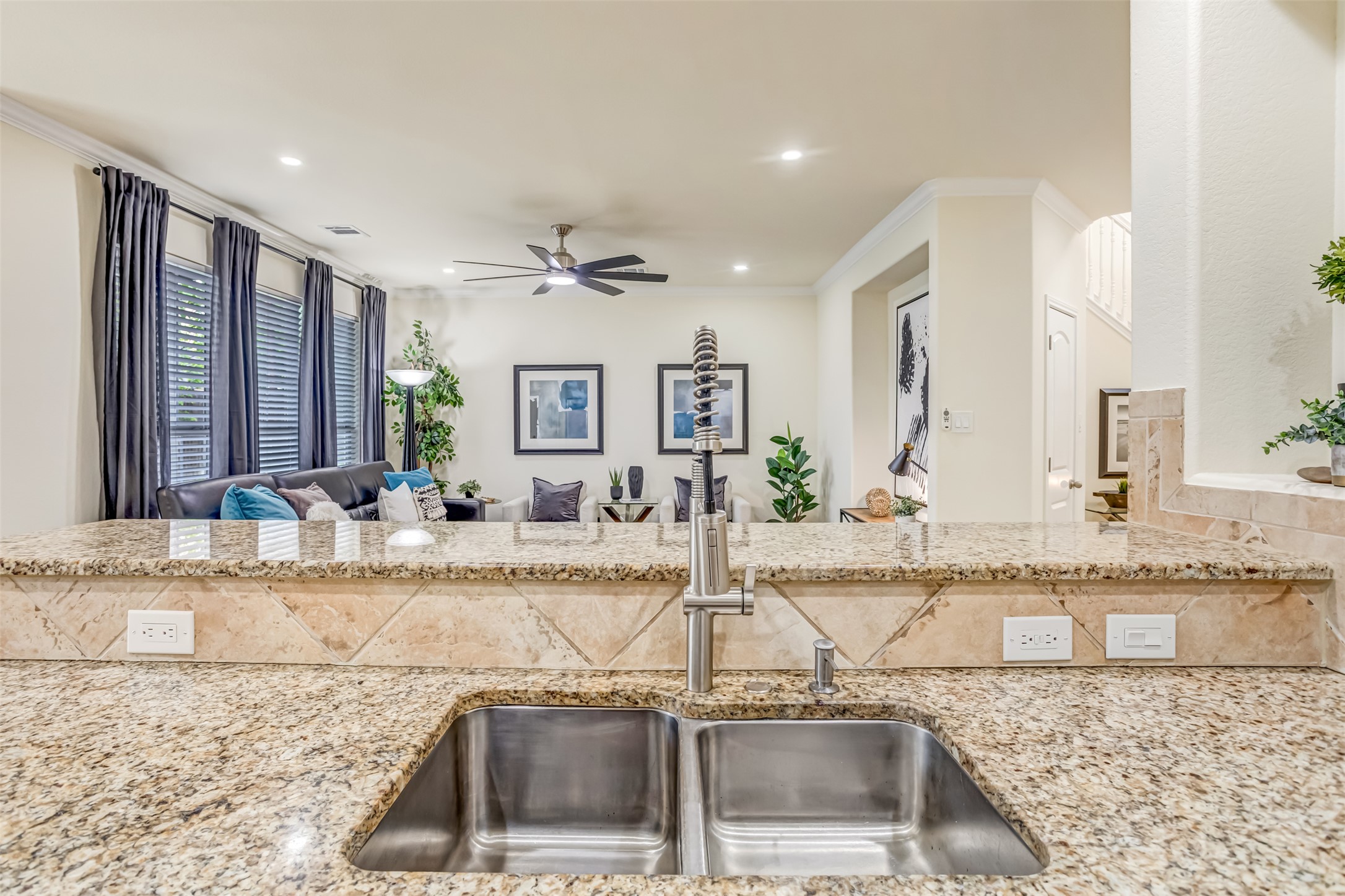6715 Windrift Way, Unit 31 Austin, TX 78745 - Photo 17 of 40