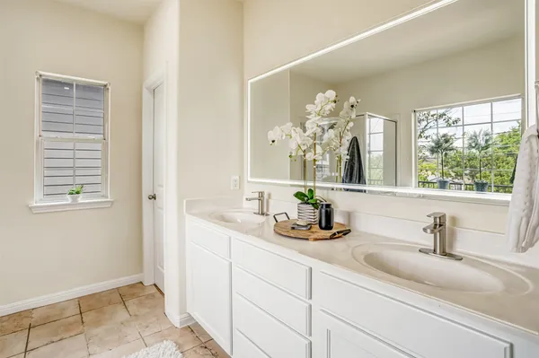 $400,000 | 6715 Windrift Way, Unit 31, Austin, TX 78745