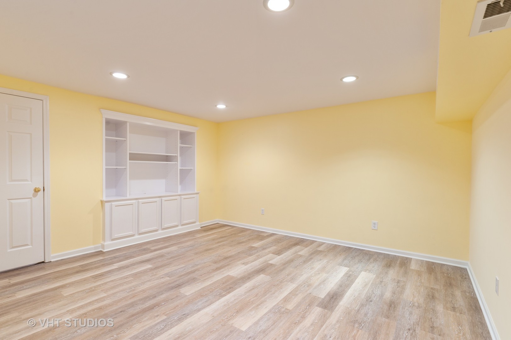 419 Cross Road Gurnee, IL 60031 - Photo 15 of 16
