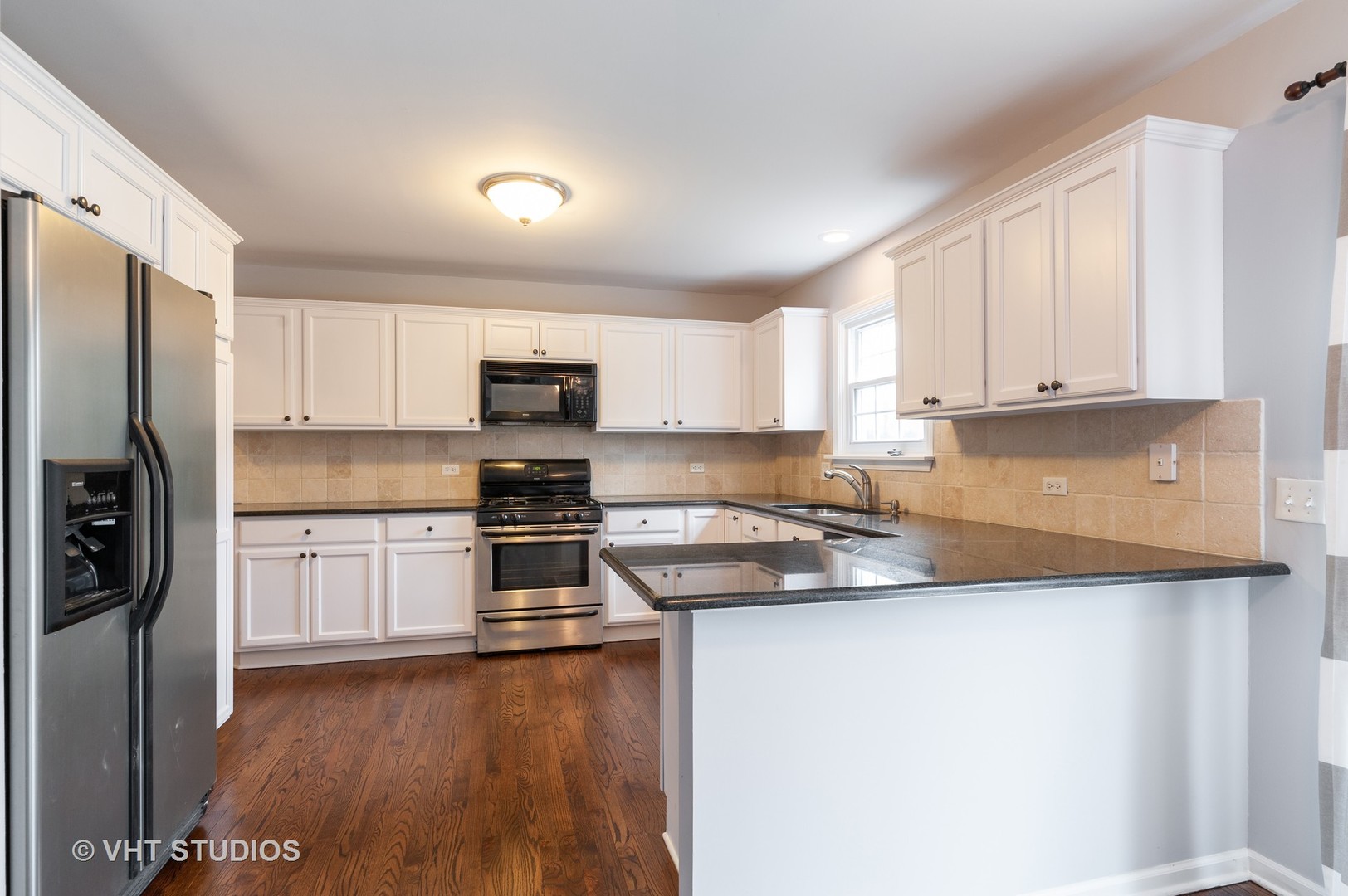 419 Cross Road Gurnee, IL 60031 - Photo 4 of 16