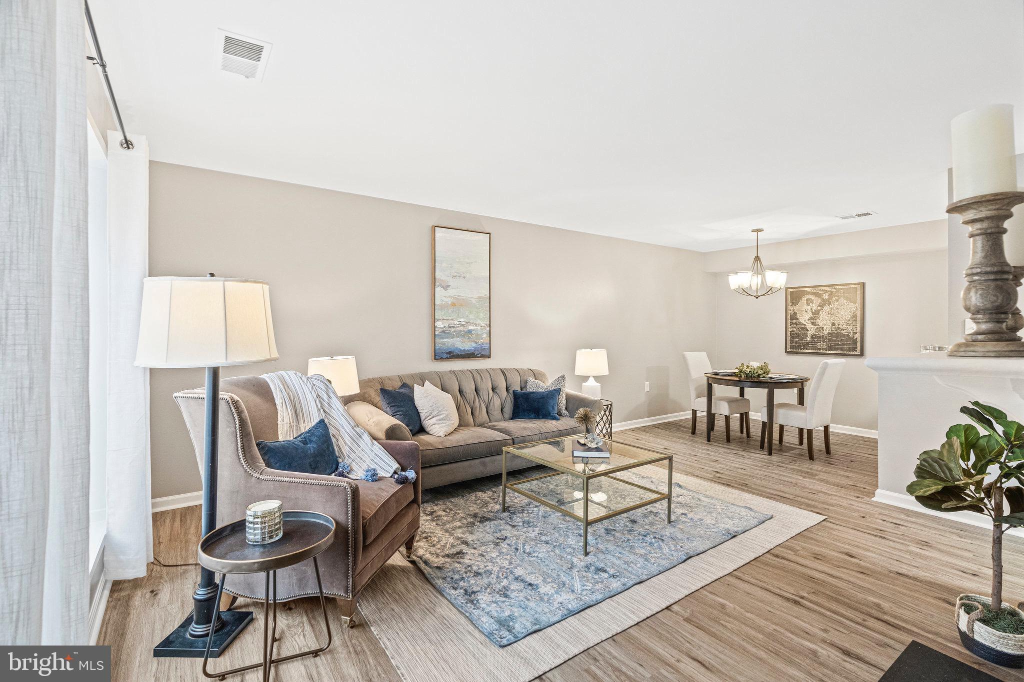 7826 Harrowgate Circle, Unit 118 Springfield, VA 22152 - Photo 3 of 17 Family Room