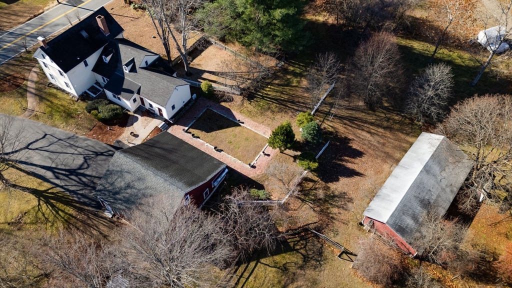 144 Seven Brg Road Lancaster, MA 01523 - Photo 7 of 42
