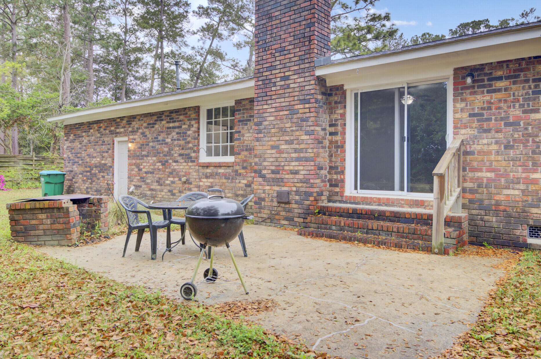 407 Boonehill Road Summerville, SC 29483 - Photo 3 of 39 33_33_mls