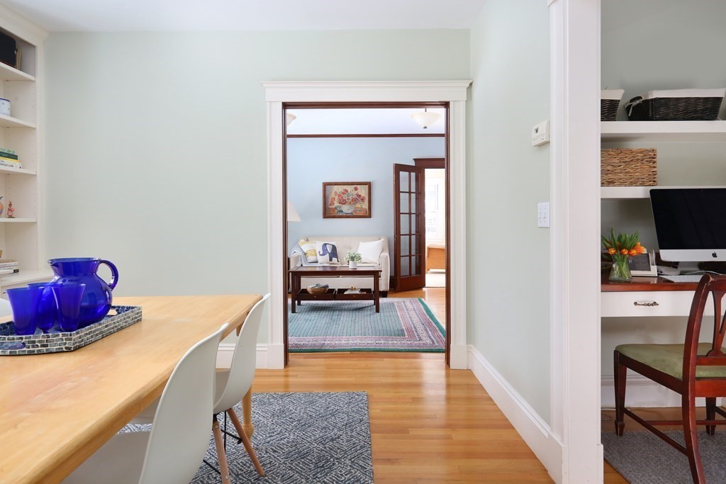 34 Livermore Road Wellesley, MA 02481 - Photo 18 of 36 a view of a living room