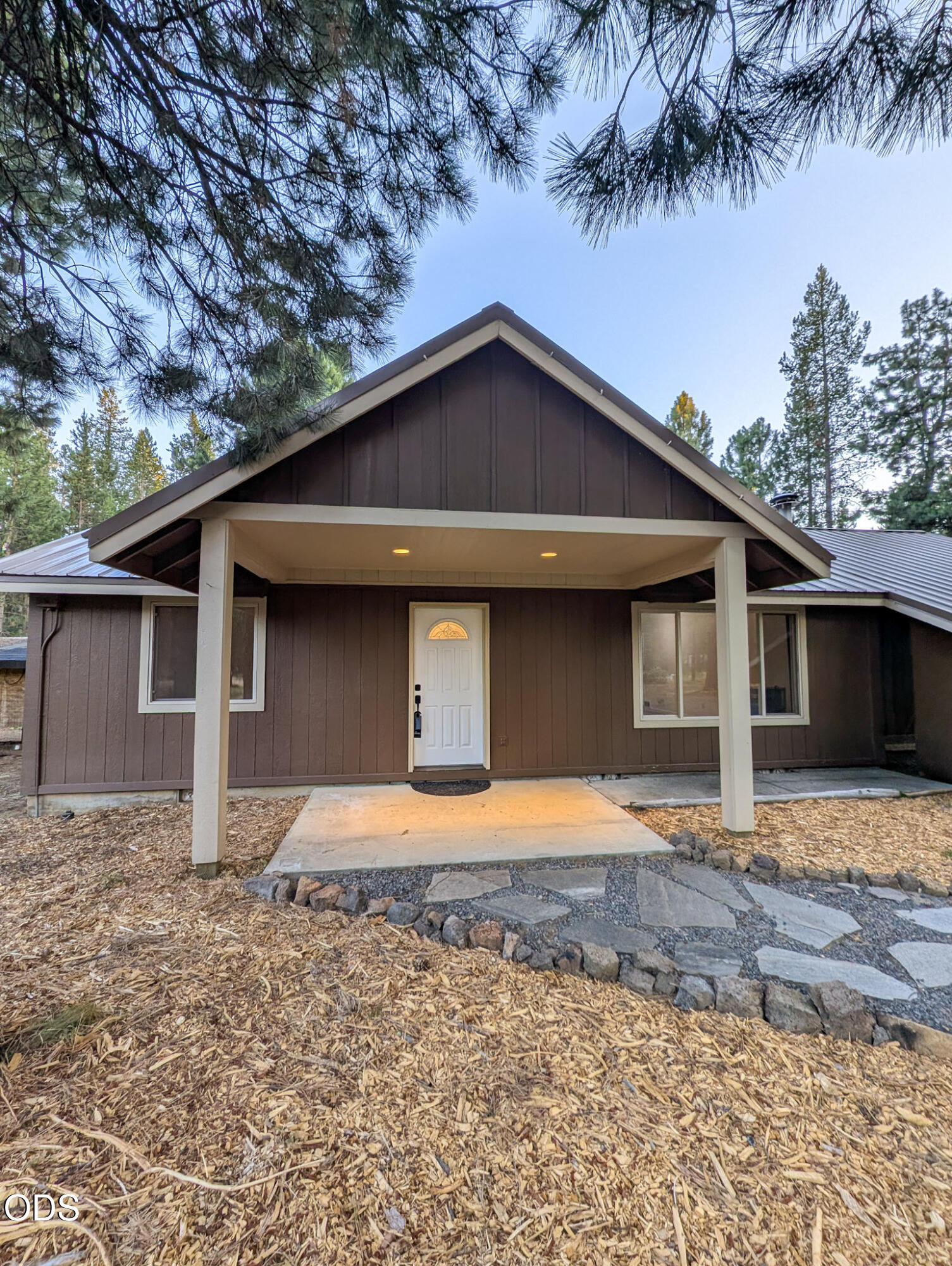 16947 Quartz Hill Road Bend, OR 97707 - Photo 2 of 21 Gallery Image 2