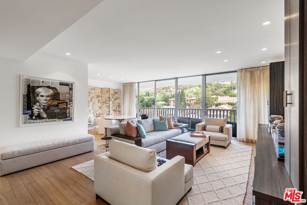 9255 Doheny Road, Unit 703 West Hollywood, CA 90069 - Photo 3 of 28