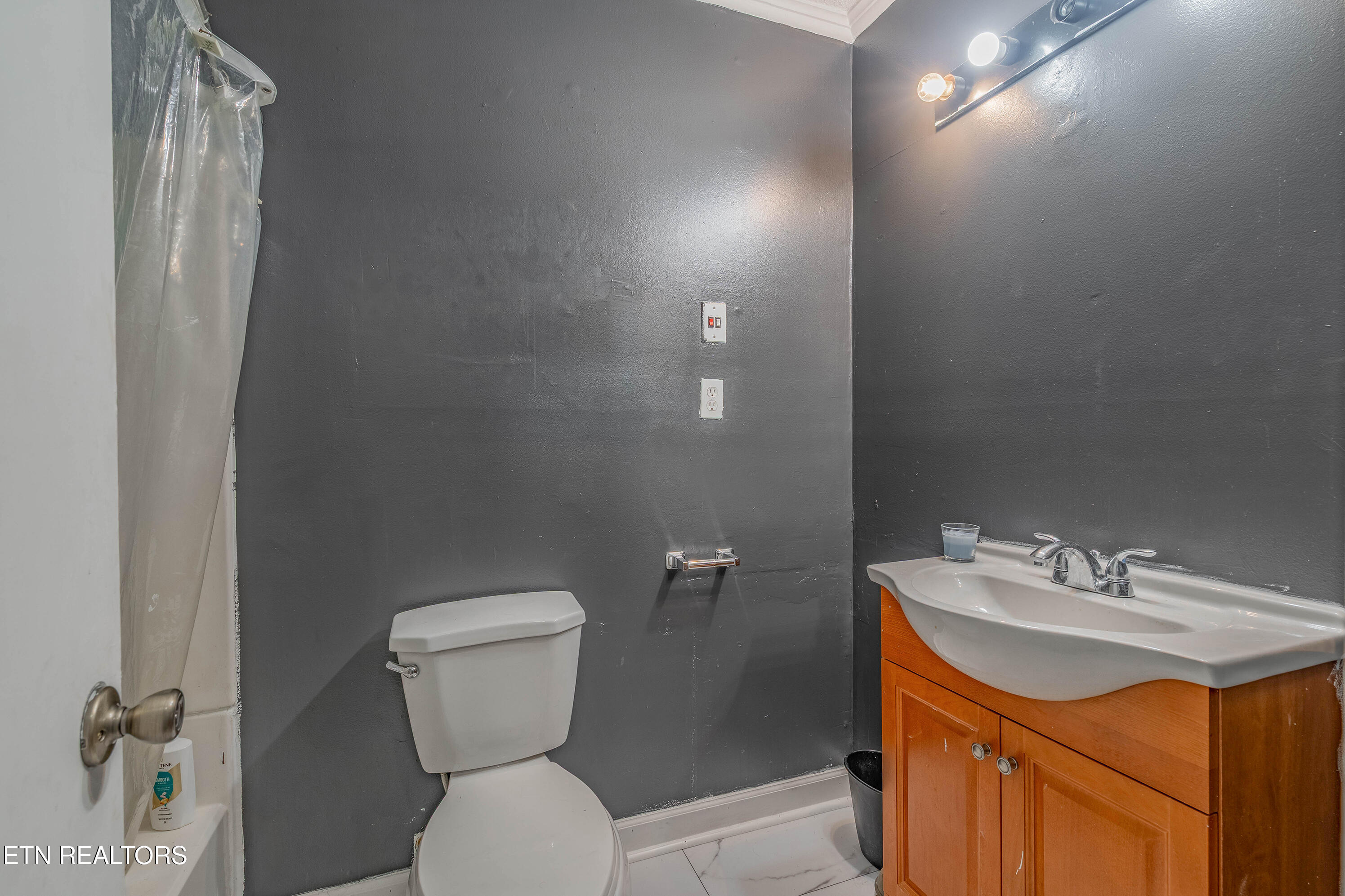 415 Coffee Lane Loudon, TN 37774 - Photo 22 of 28 A7305643-HDR