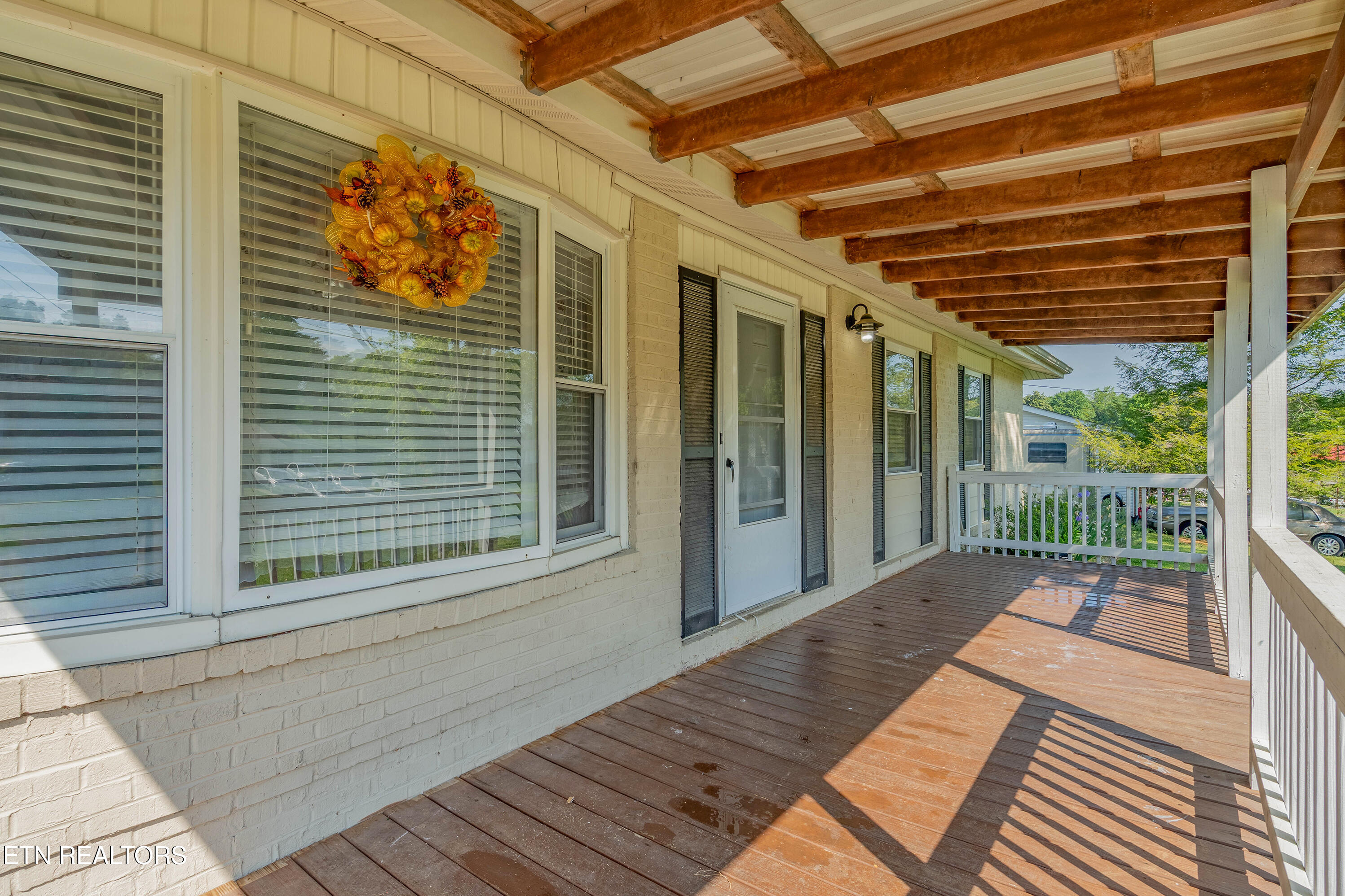 415 Coffee Lane Loudon, TN 37774 - Photo 5 of 28 A7305709-HDR