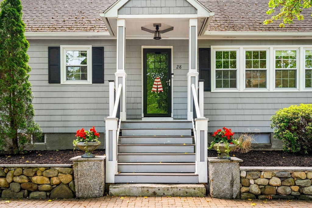 28 Ballardvale Road Andover, MA 01810 - Photo 2 of 33