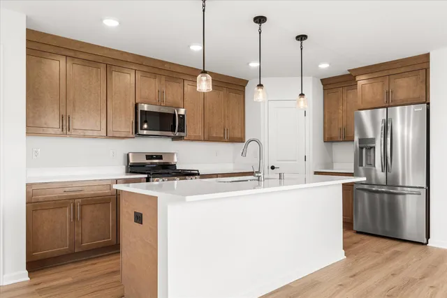 $397,900 | 544 Hunter Oaks Boulevard, Unit 601, Watertown, WI 53094