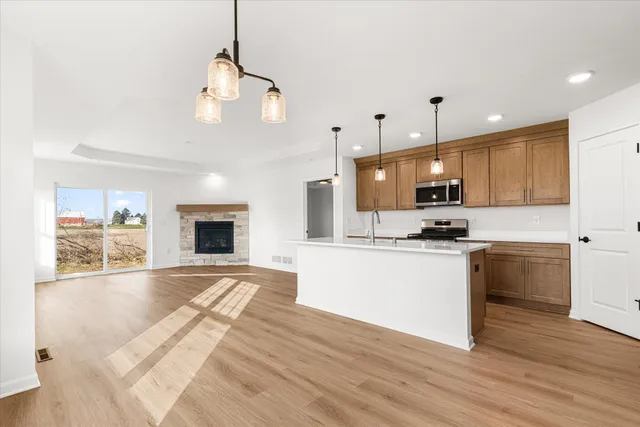 $397,900 | 544 Hunter Oaks Boulevard, Unit 601, Watertown, WI 53094