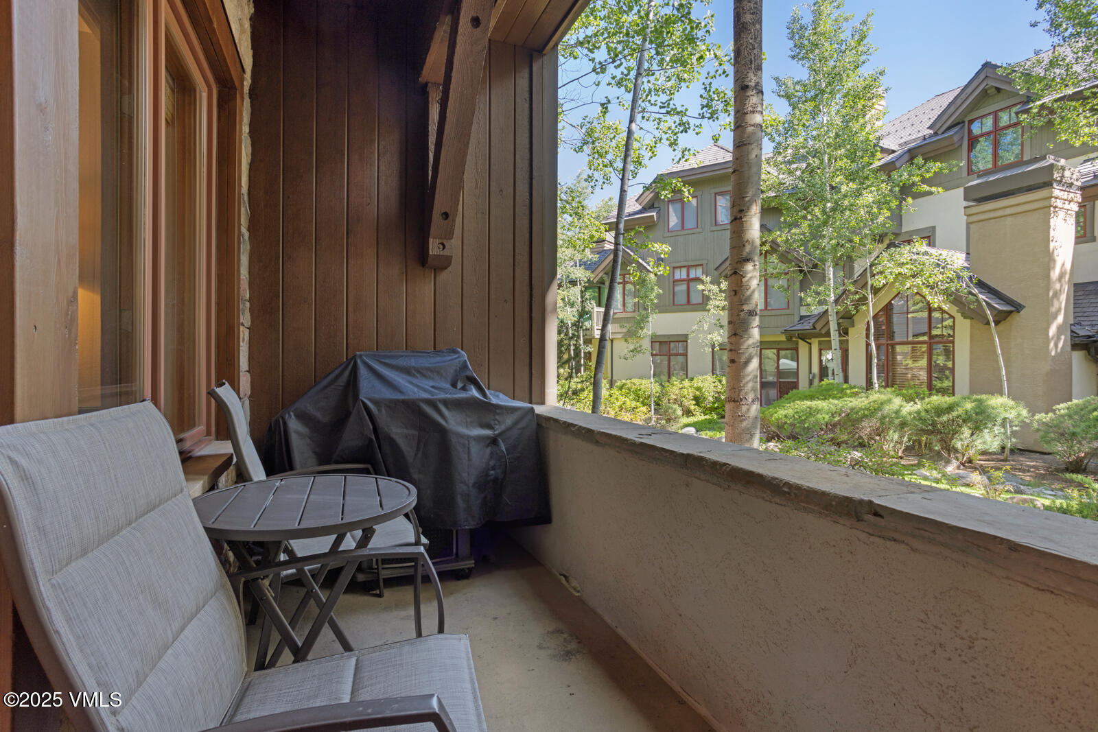 74 Cresta Road, Unit 106 Edwards, CO 81632 - Photo 19 of 22 a balcony view with a seating space