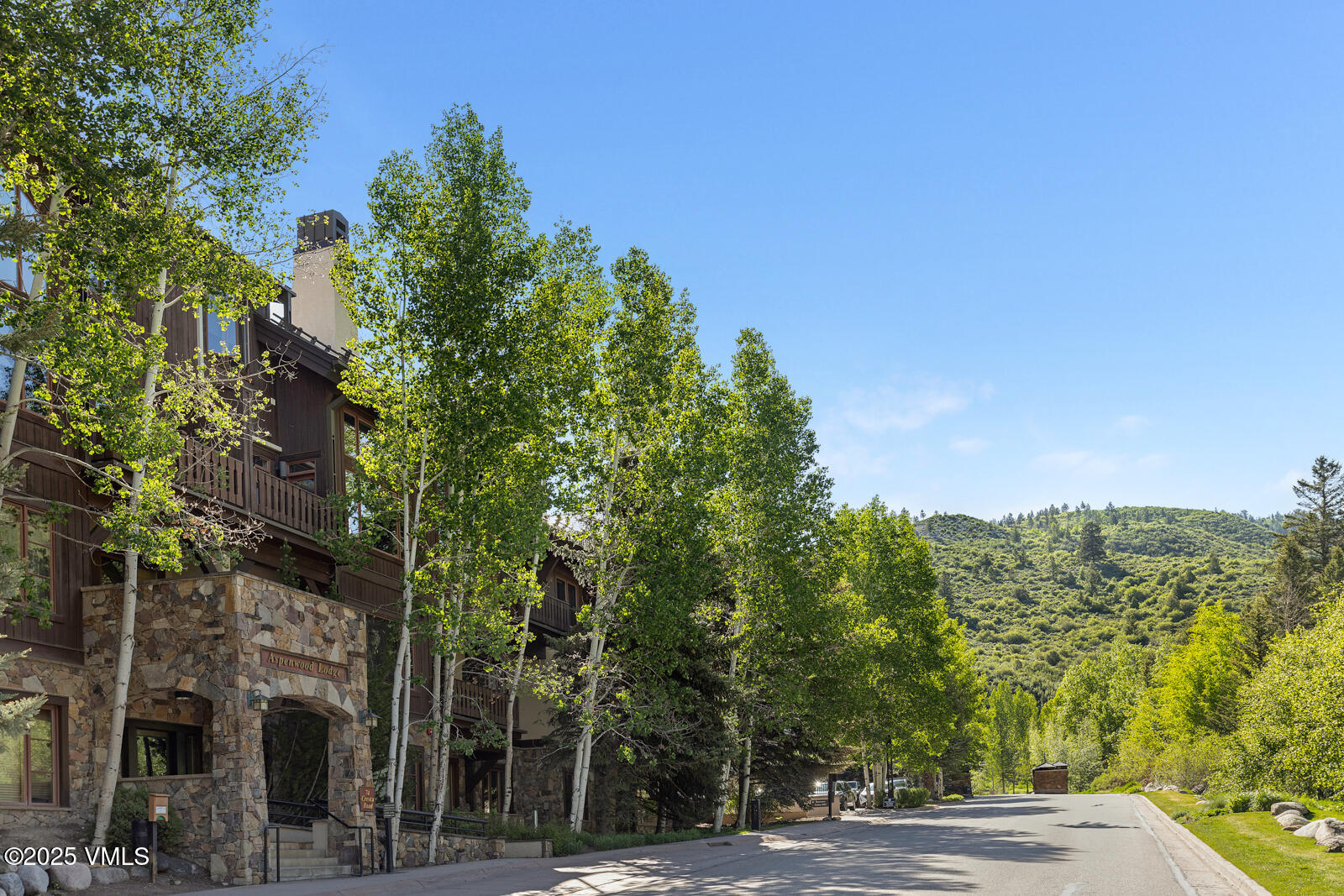 74 Cresta Road, Unit 106 Edwards, CO 81632 - Photo 22 of 22 a view of a city view