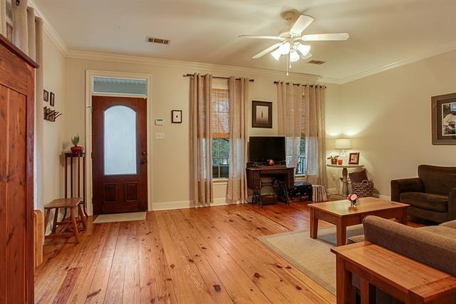 201 South Taylor Street Covington, LA 70433 - Photo 2 of 12