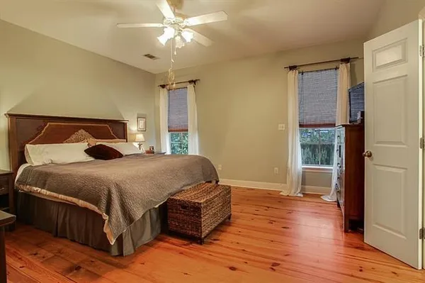 $300,000 | 201 South Taylor Street, Covington, LA 70433