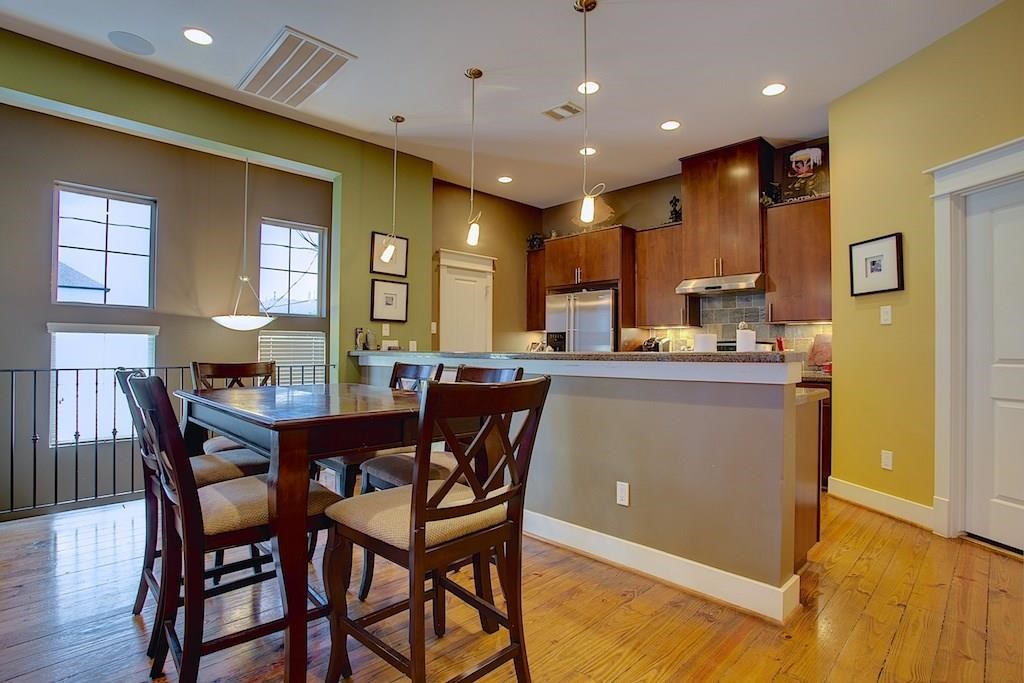 2322 Beall Street Houston, TX 77008 - Photo 3 of 14