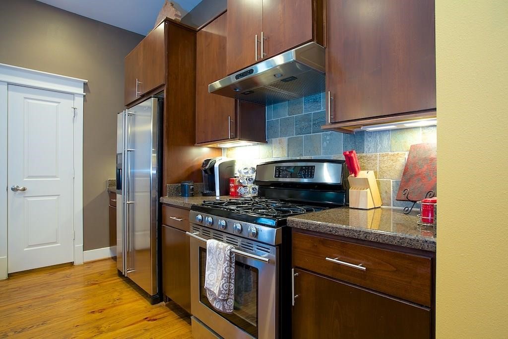2322 Beall Street Houston, TX 77008 - Photo 4 of 14