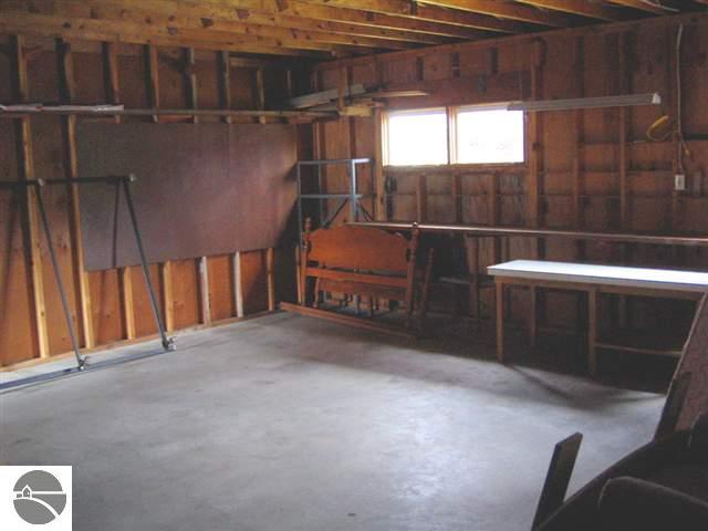 10151 East Fort Road Suttons Bay, MI 49682 - Photo 14 of 23 1730016-13.JPG