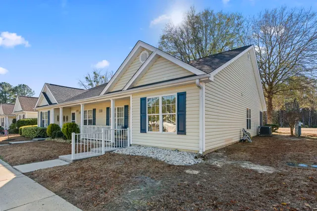 $217,900 | 135 Country Manor Drive, Unit B, Conway, SC 29526