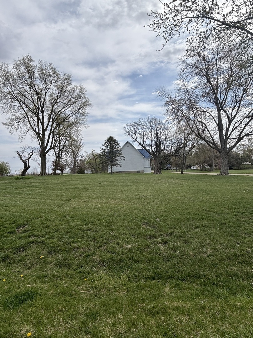 2515 Church Street Clinton, IL 61727 - Photo 5 of 5 a view of a green field