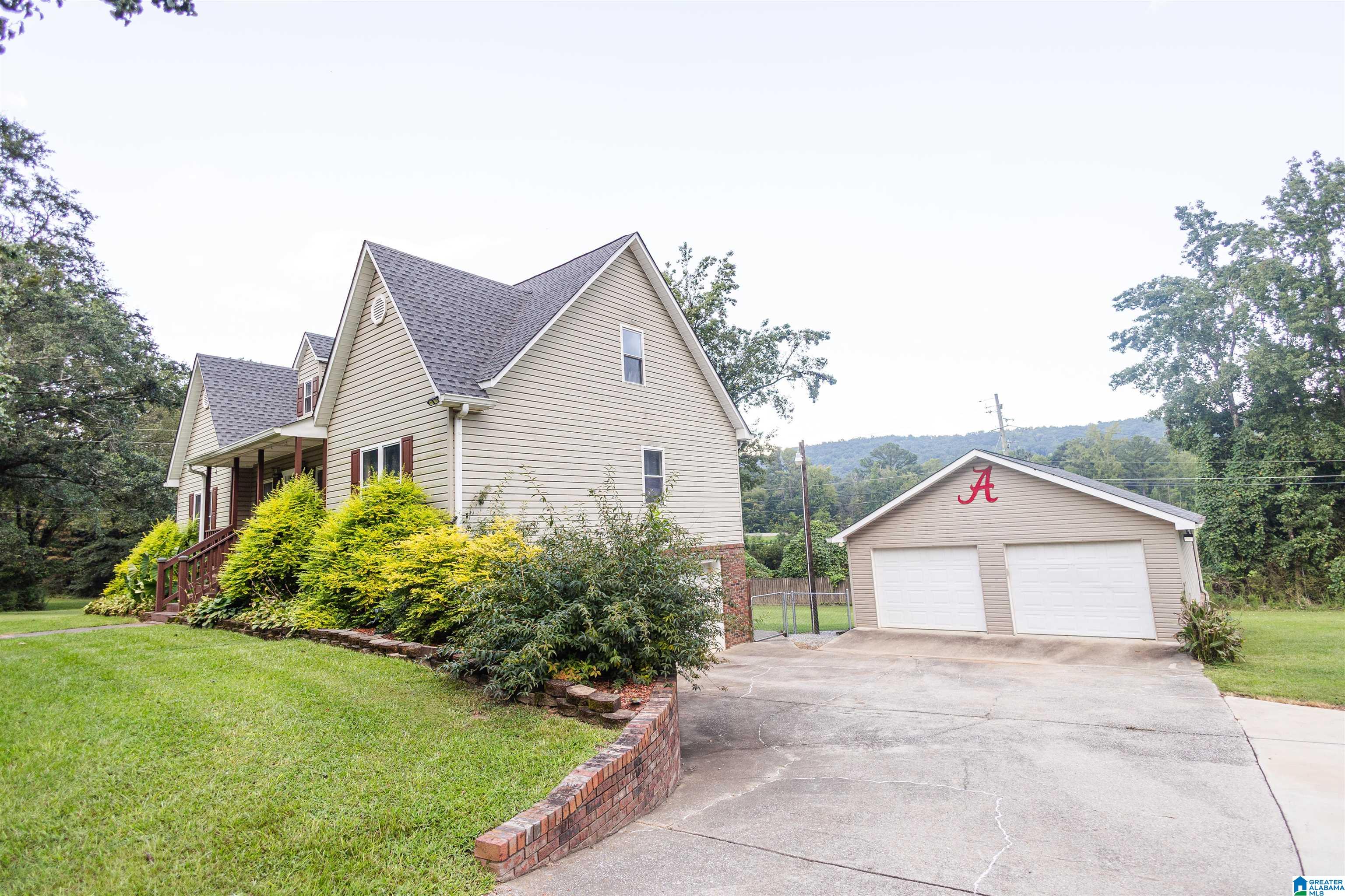 135 Nichols Road Leeds, AL 35094 - Photo 5 of 35