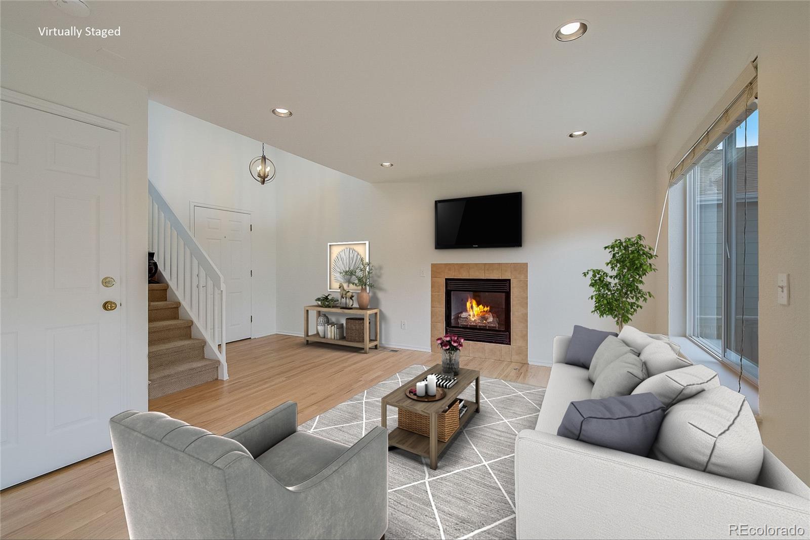 9691 Rockhampton Way Highlands Ranch, CO 80130 - Photo 2 of 24 Gallery Image 2