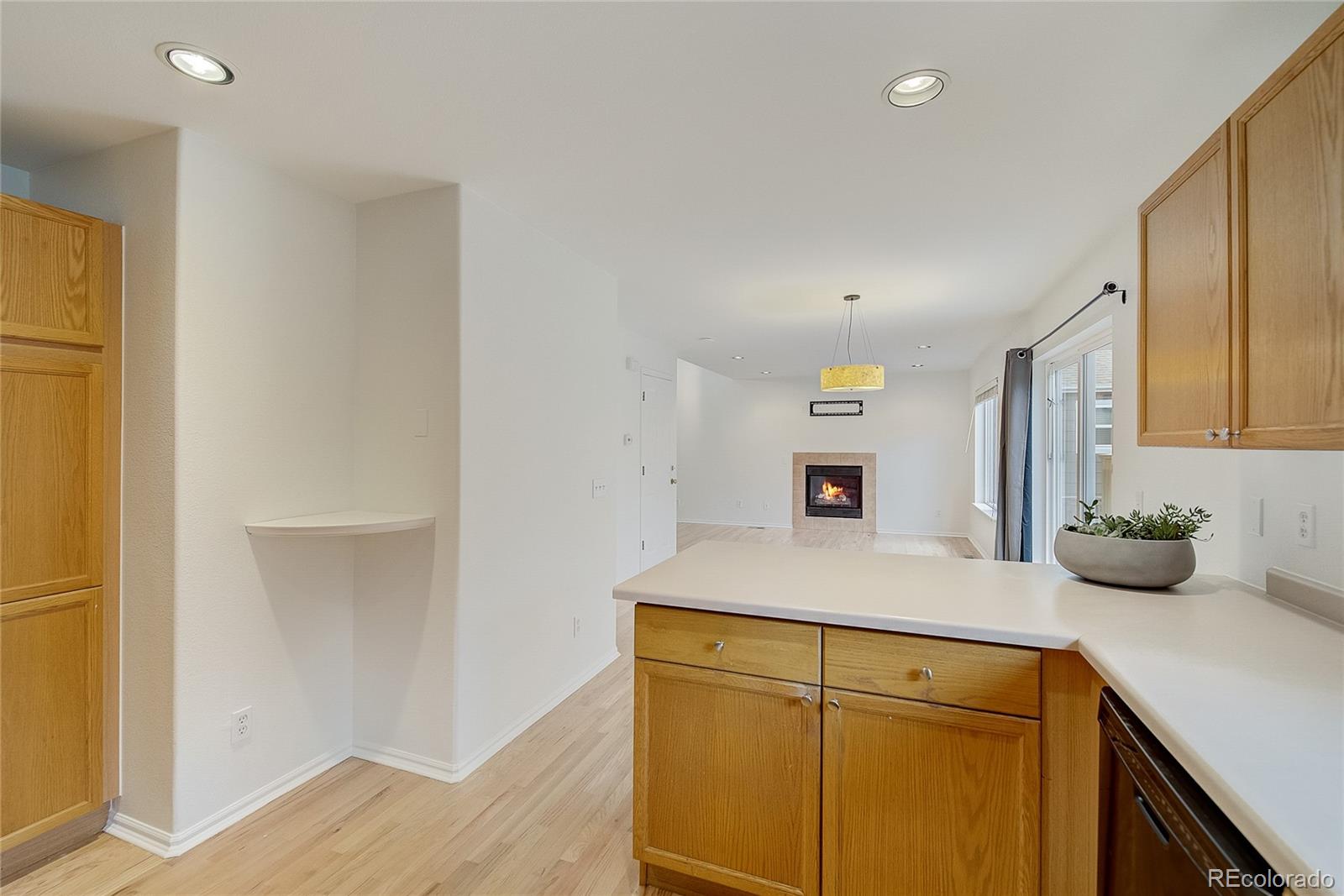 9691 Rockhampton Way Highlands Ranch, CO 80130 - Photo 10 of 24 Gallery Image 10