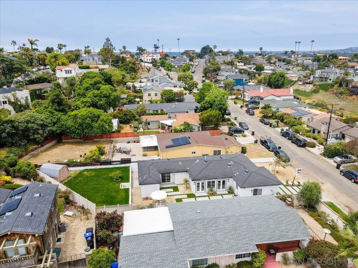 3663 Oleander Drive San Diego, CA 92106 - Photo 43 of 46 an aerial view of a city