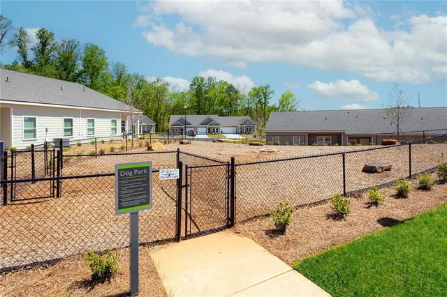 $2,465 | 705 Charles Hardy Parkway, Unit 250T, Dallas, GA 30157