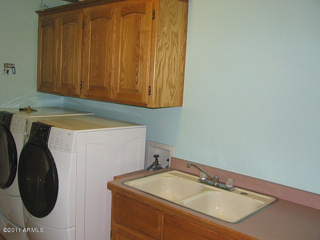 1003 South Mud Springs Road Payson, AZ 85541 - Photo 8 of 16 Laundry