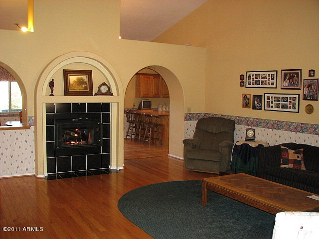1003 South Mud Springs Road Payson, AZ 85541 - Photo 9 of 16 Living Room