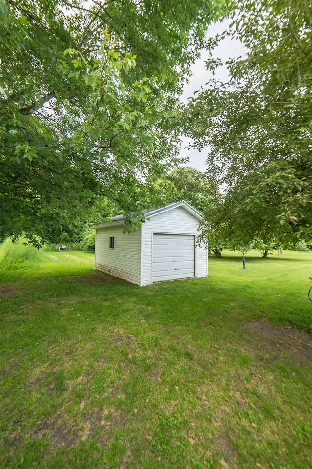 3479 East Frances Road Clio, MI 48420 - Photo 13 of 21
