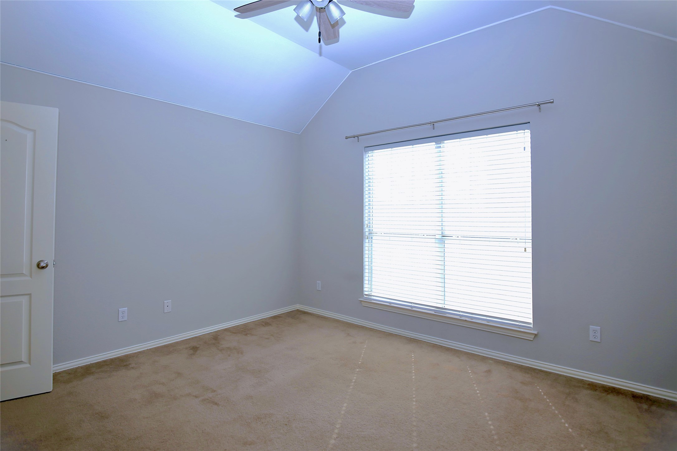 2002 Singing Hills Leander, TX 78641 - Photo 22 of 31 an empty room with a window