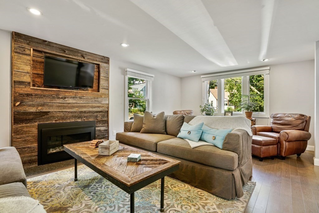 23 Glenburn Road Arlington, MA 02476 - Photo 3 of 41 Gallery Image 3
