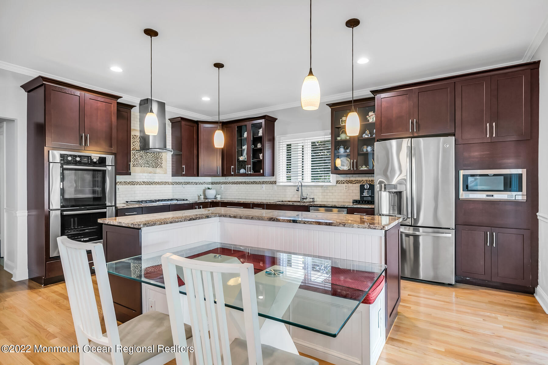 41 3rd Street Rumson, NJ 07760 - Photo 17 of 60 41 3rd St Rumson NJ 07760 USA-042-035-1F