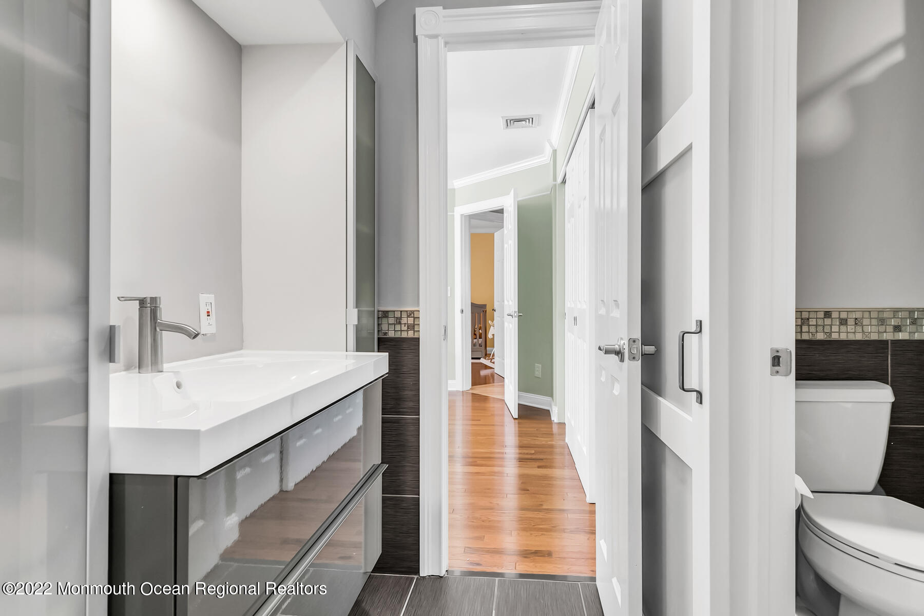 41 3rd Street Rumson, NJ 07760 - Photo 39 of 60 41 3rd St Rumson NJ 07760 USA-030-024-1F