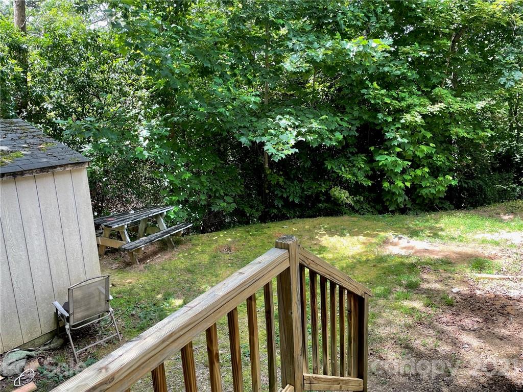26 Oak Vw Road Whittier, NC 28789 - Photo 10 of 11 Gallery Image 10