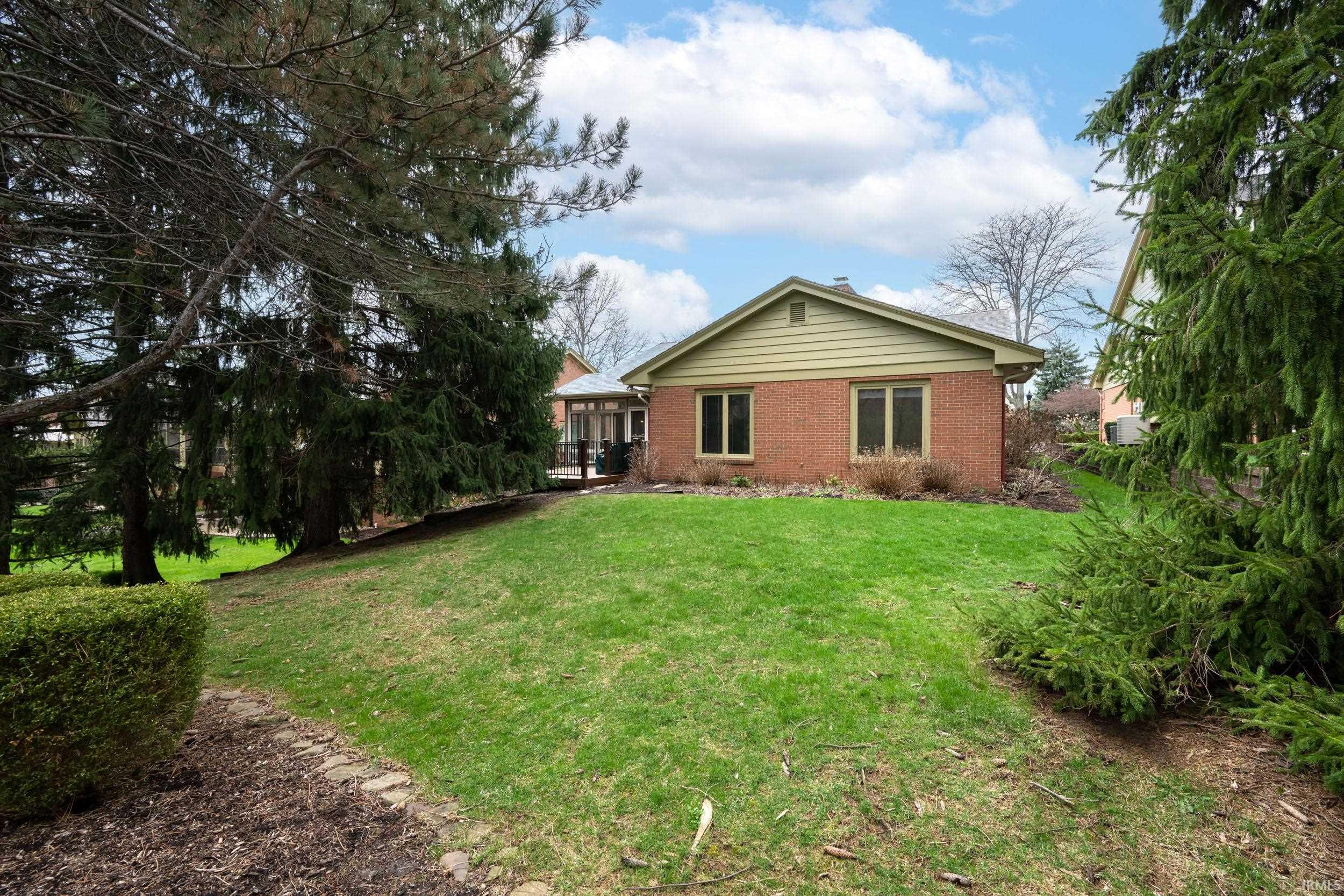 2801 Wind Pump Road Fort Wayne, IN 46804 - Photo 31 of 36