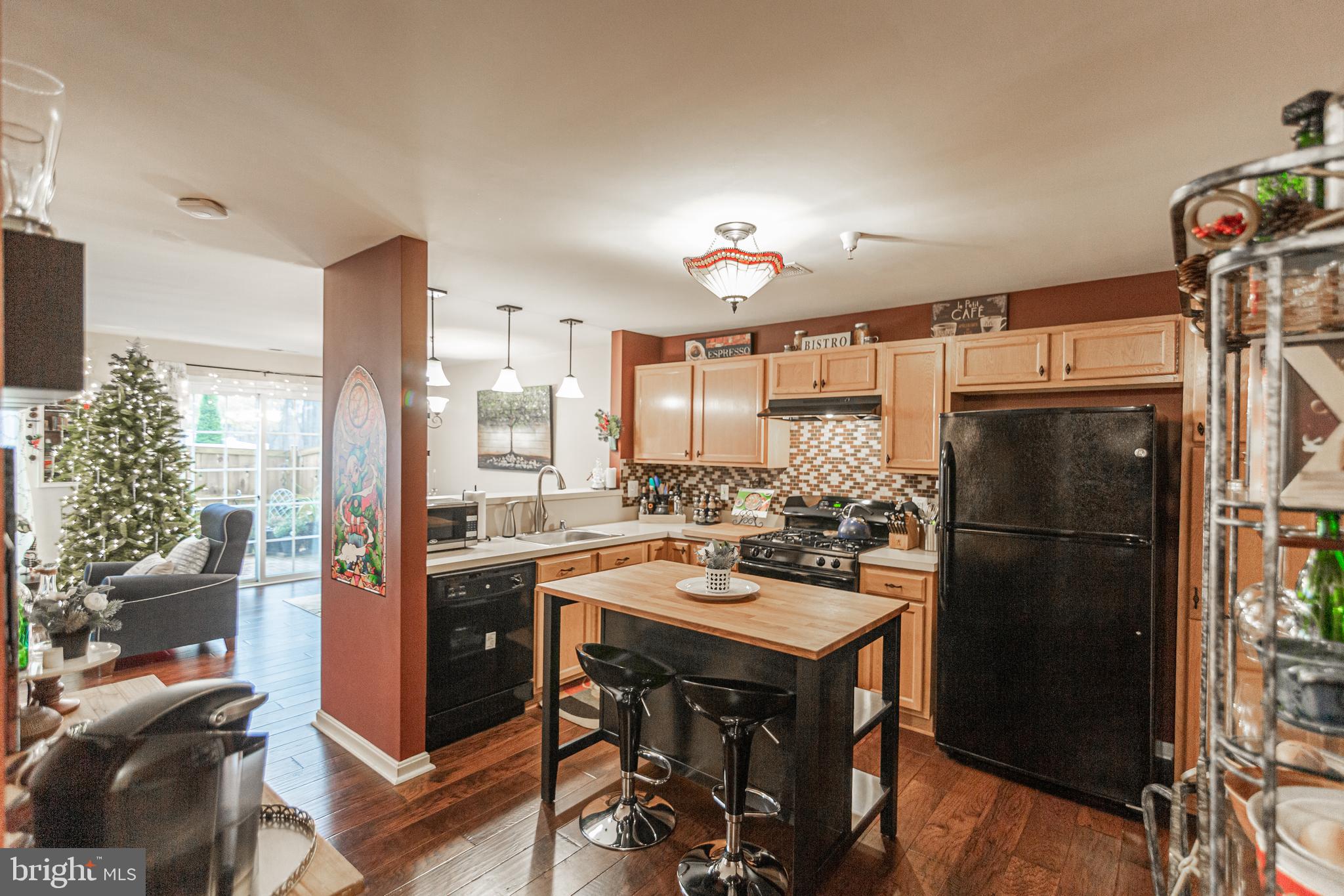 12813 Gate Rail Road, Unit 23U Clarksburg, MD 20871 - Photo 11 of 21 Kitchen