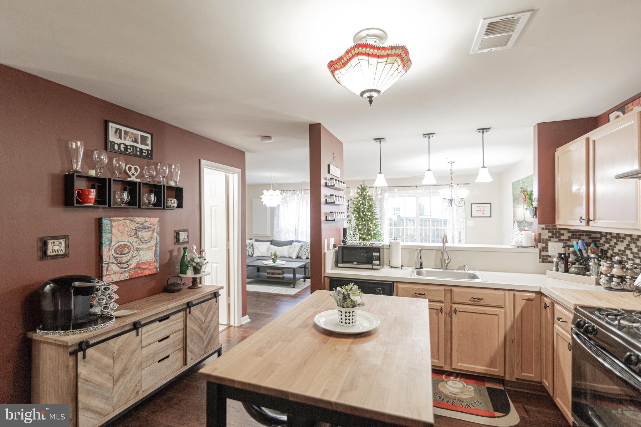 12813 Gate Rail Road, Unit 23U Clarksburg, MD 20871 - Photo 12 of 21 Kitchen