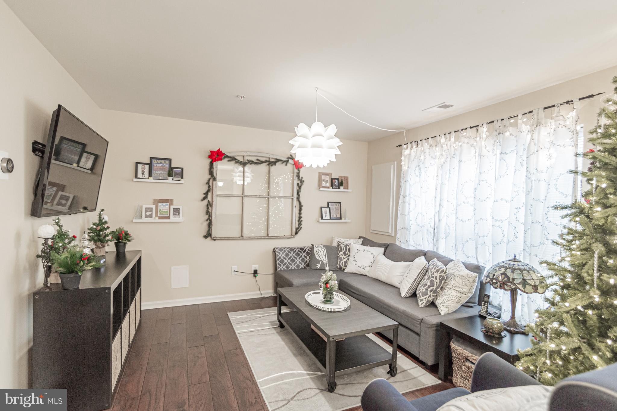 12813 Gate Rail Road, Unit 23U Clarksburg, MD 20871 - Photo 14 of 21 Living Room