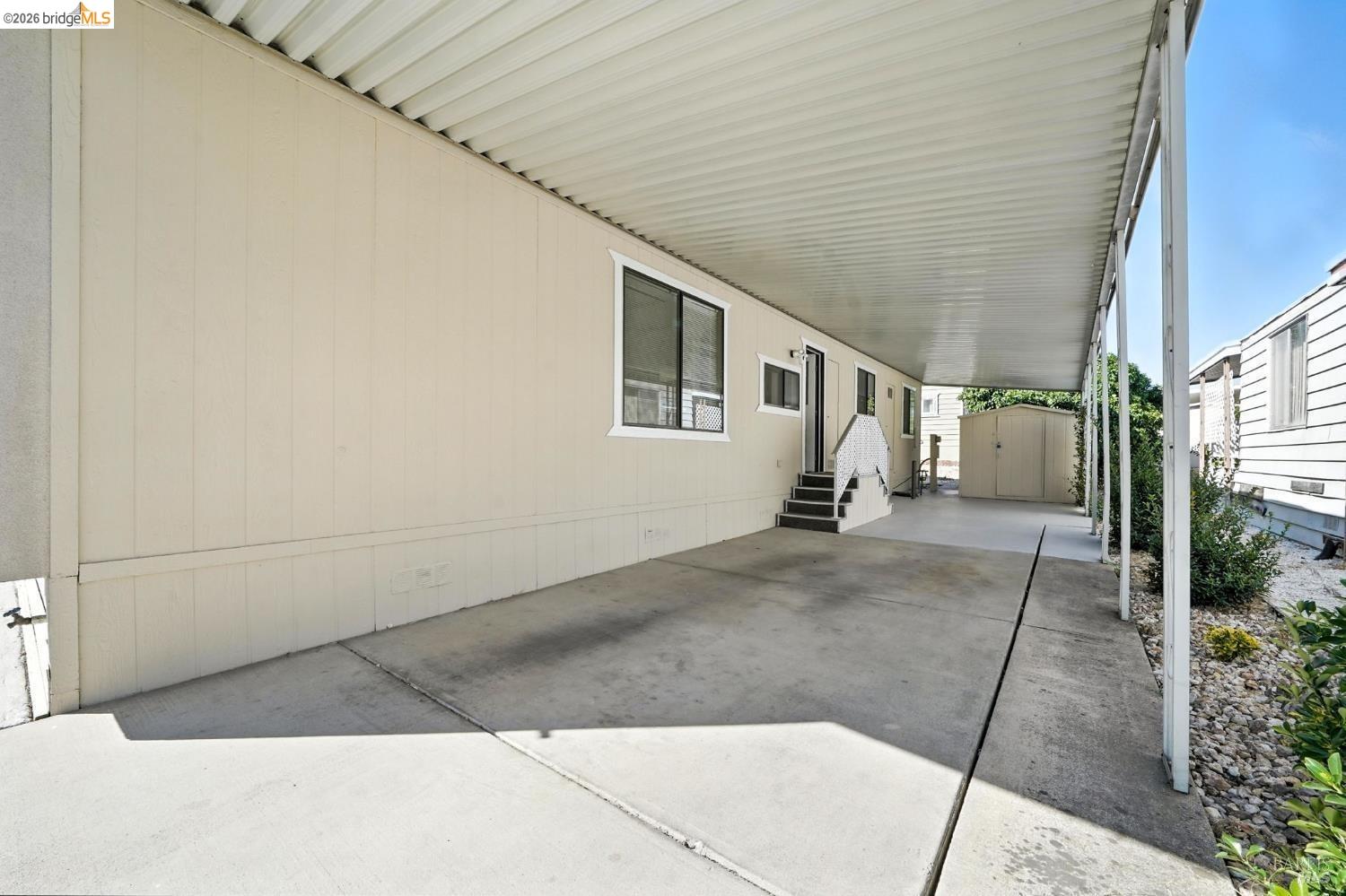50 Leo Lane, Unit 50 Antioch, CA 94509 - Photo 44 of 64 a backyard of a house