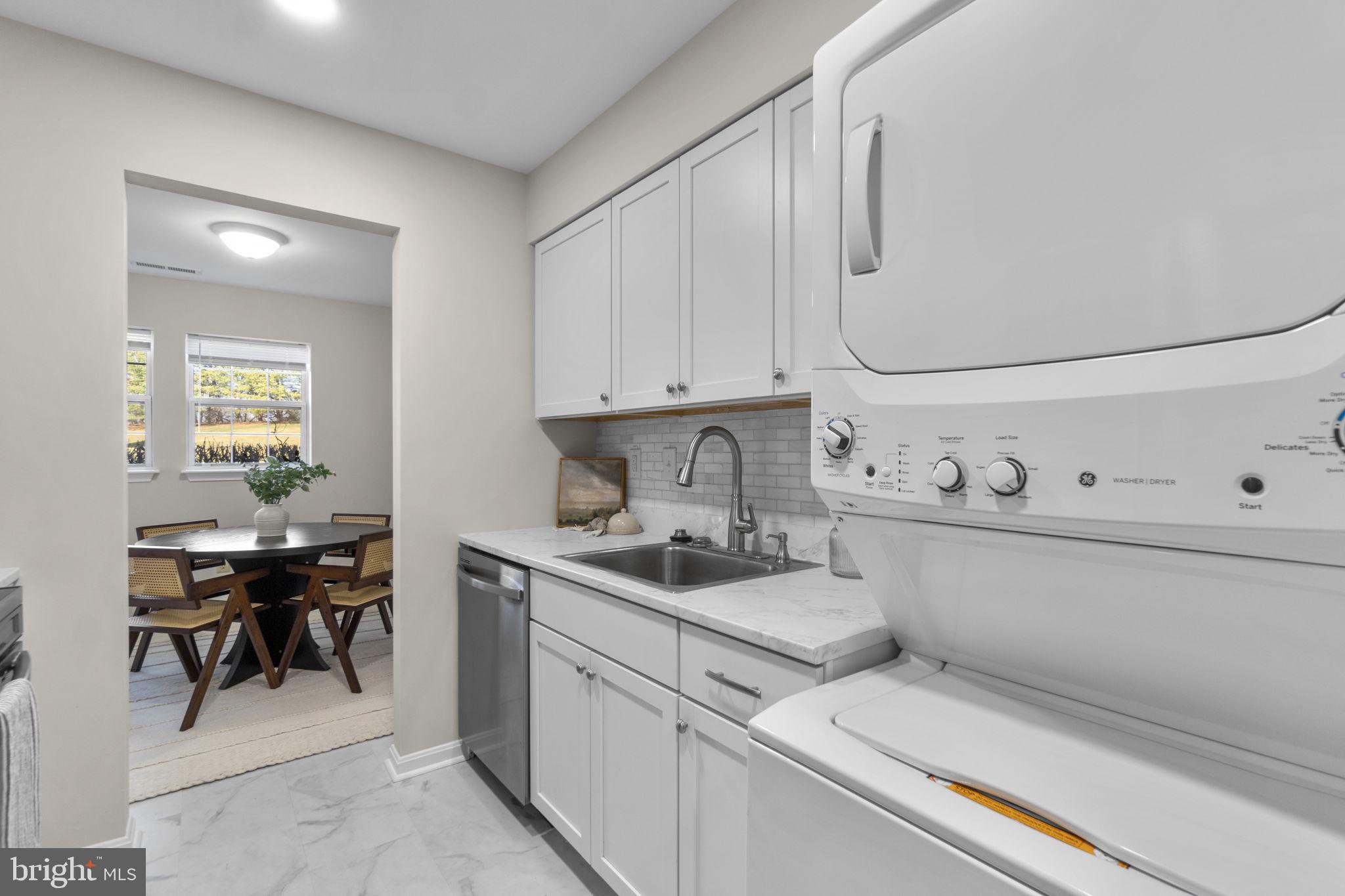 8585 Falls Run Road, Unit D Ellicott City, MD 21043 - Photo 16 of 30 Kitchen