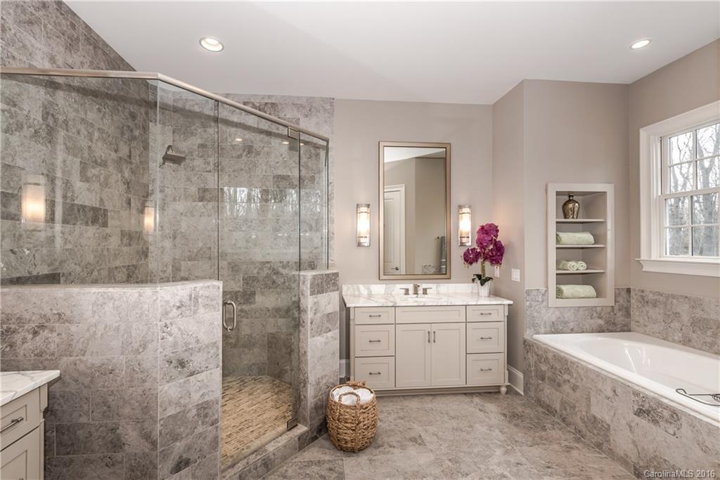 9423 Island Point Road Charlotte, NC 28278 - Photo 16 of 24 Gallery Image 16