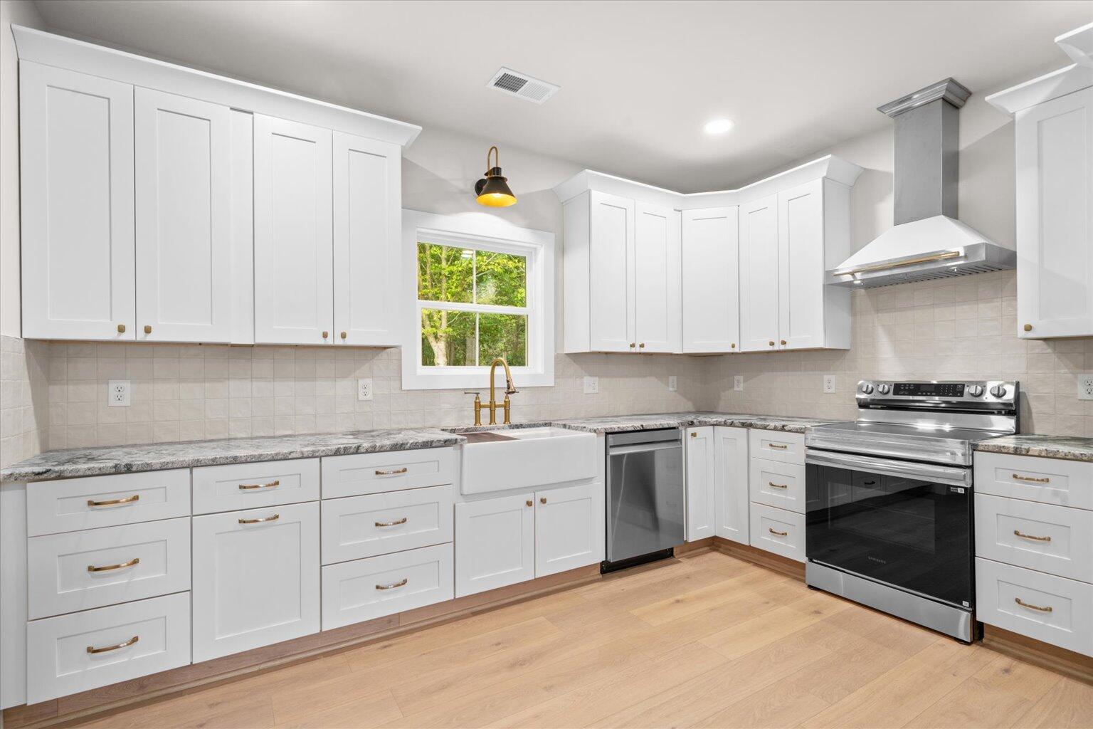 407 Dawnville Road Dalton, GA 30721 - Photo 13 of 51 18-18