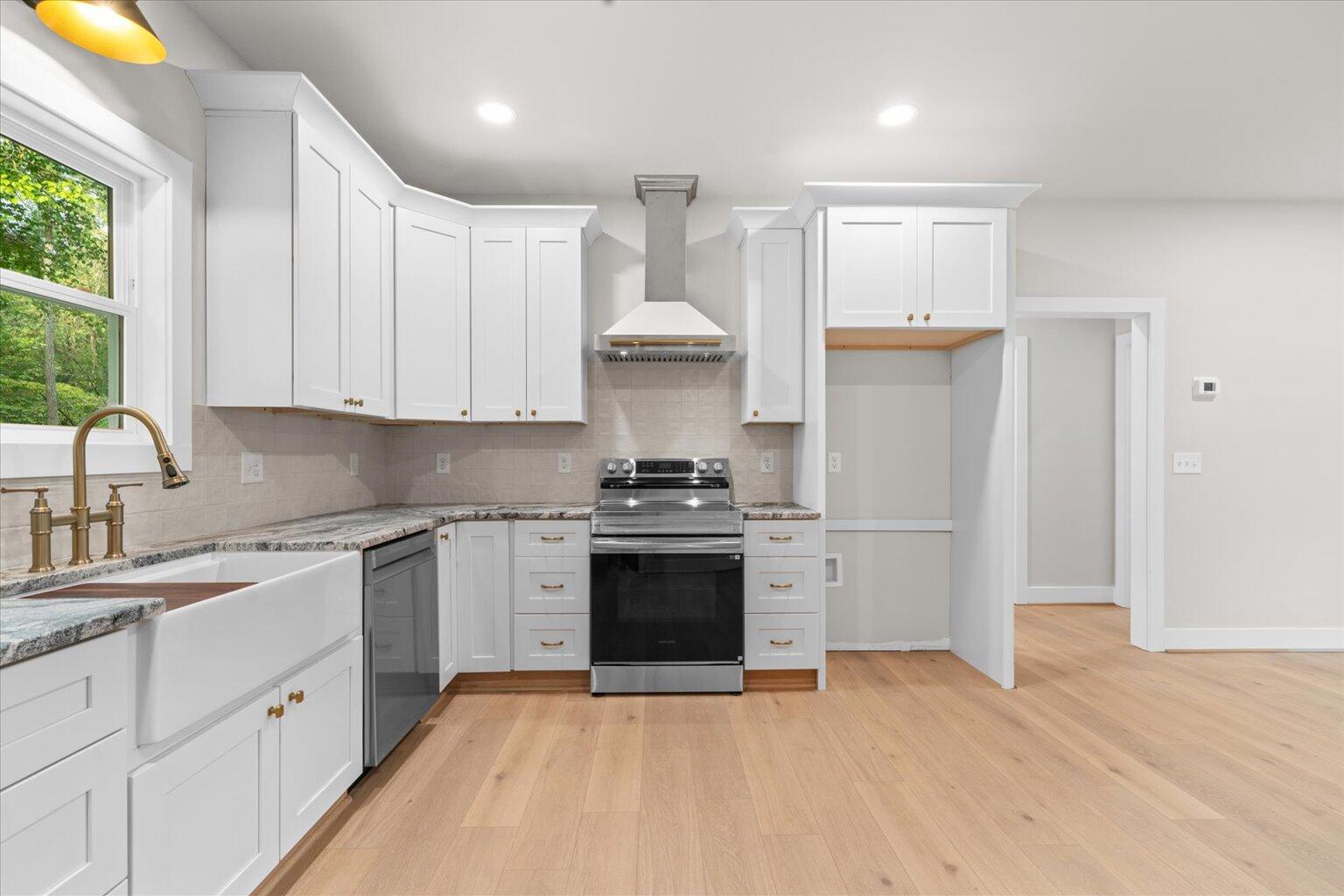 407 Dawnville Road Dalton, GA 30721 - Photo 16 of 51 21-21