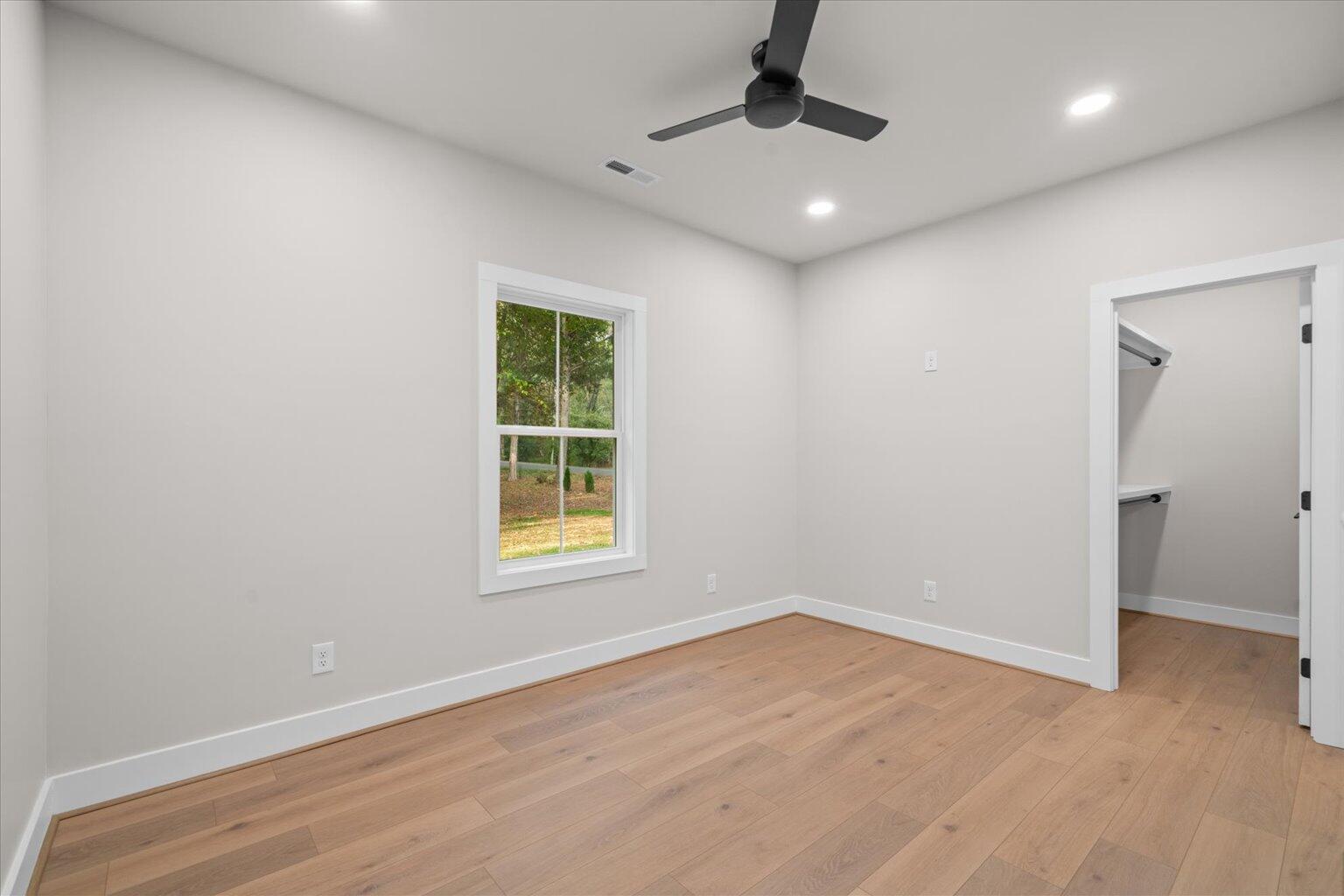 407 Dawnville Road Dalton, GA 30721 - Photo 28 of 51 33-33